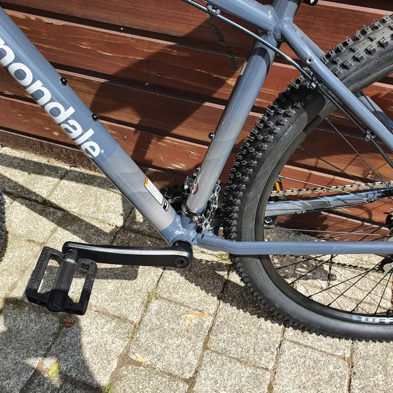 Cannondale Trail 6 Mountain Bike in Grey